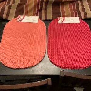 2 -4 pack place mats